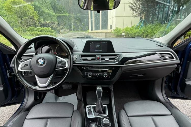 Used BMW 1 Series 2018 118i Sport Edition Interior 1