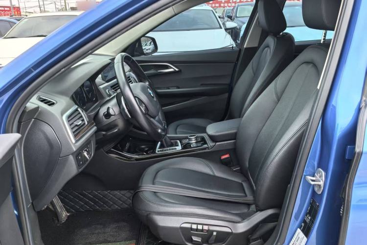 Used BMW 1 Series 2018 120i Design Package Model Interior 2