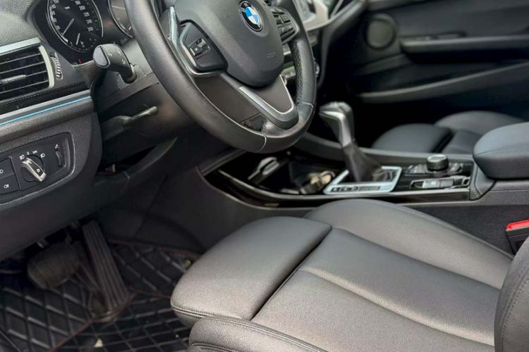 Used BMW 1 Series 2018 118i Sport Edition Interior 2