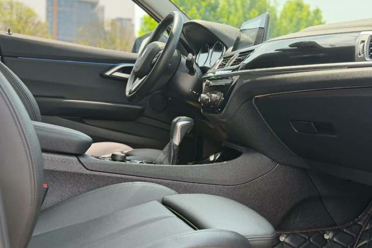 Used BMW 1 Series 2018 118i Sport Edition Interior 3