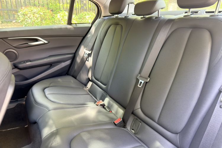 Used BMW 1 Series 2018 118i Sport Edition Interior 4
