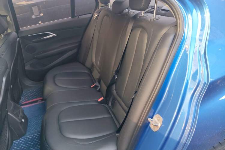 Used BMW 1 Series 2018 118i Sport Edition Interior 4