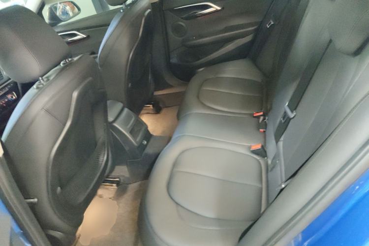 Used BMW 1 Series 2018 118i Sport Edition Interior 4