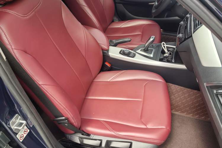 Used BMW 1 Series 2018 118i Leading Model Interior 5