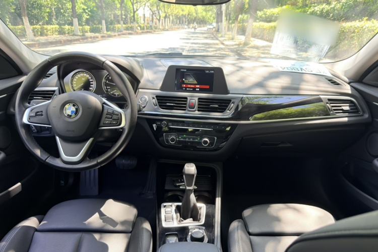 Used BMW 1 Series 2018 118i Sport Edition Interior 7