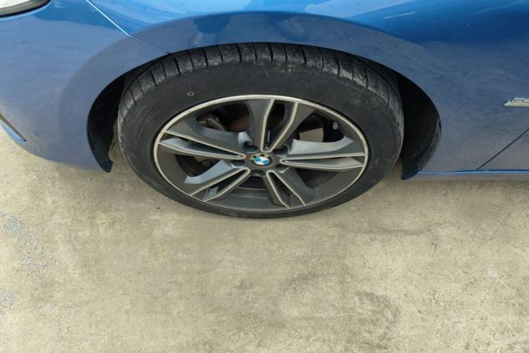 Used BMW 1 Series 2018 118i Sport Edition Left Front Wheel Hub