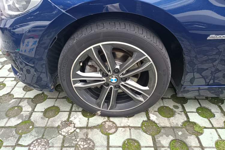 Used BMW 1 Series 2018 118i Sport Edition Left Front Wheel Hub