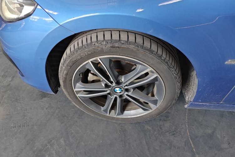 Used BMW 1 Series 2018 118i Sport Edition Left Front Wheel Hub