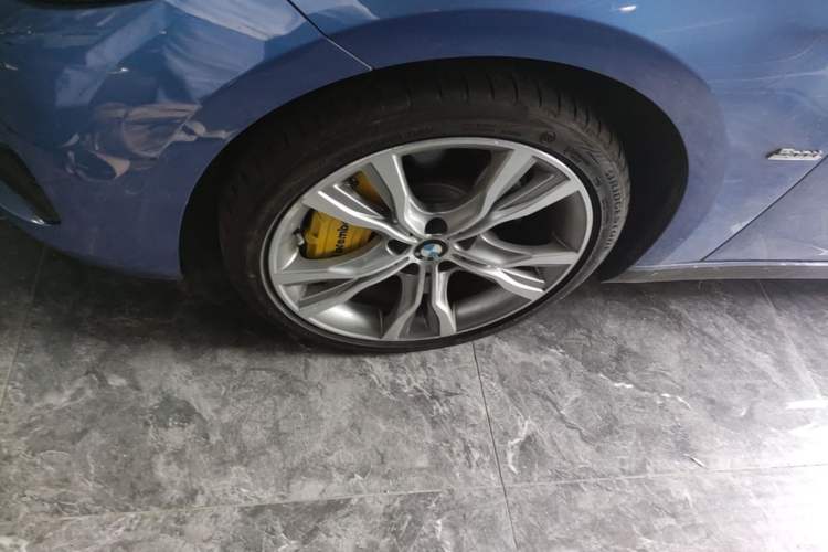 Used BMW 1 Series 2018 120i Design Package Model Left Front Wheel Hub