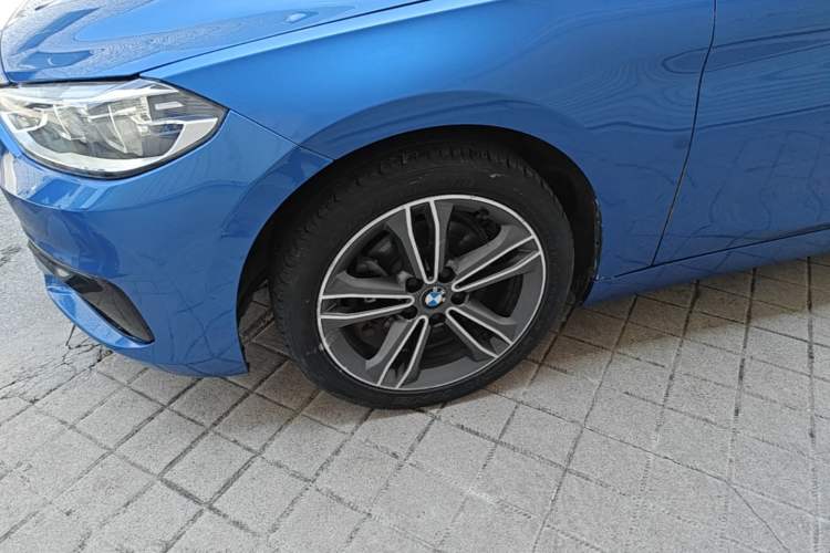 Used BMW 1 Series 2018 118i Sport Edition Left Front Wheel Hub
