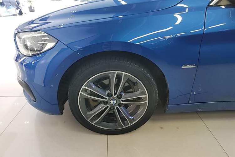 Used BMW 1 Series 2018 118i Sport Edition Left Front Wheel Hub