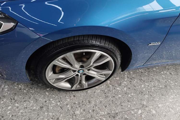 Used BMW 1 Series 2018 120i Design Package Model Left Front Wheel Hub