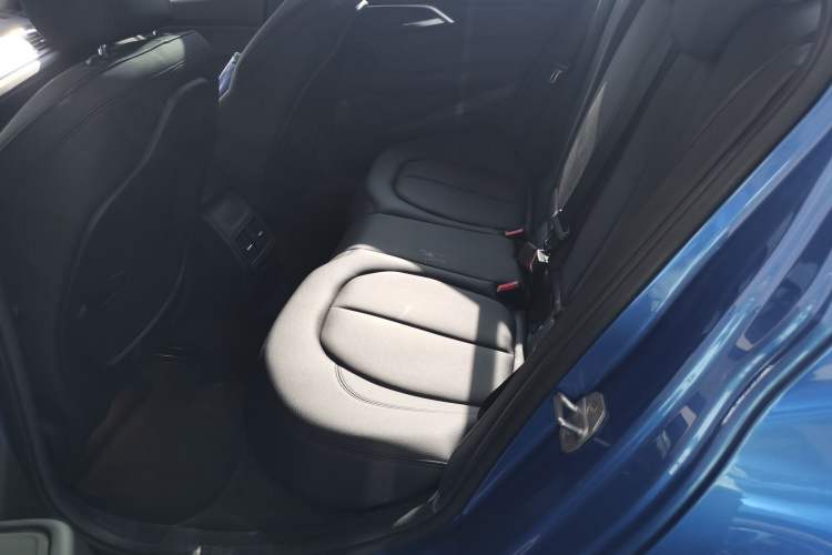 Used BMW 1 Series 2018 120i Design Package Model Left Rear Seat