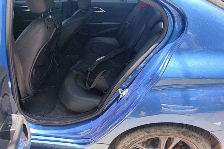 Used BMW 1 Series 2018 118i Sport Edition Left Rear Seat
