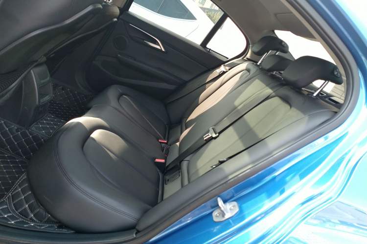 Used BMW 1 Series 2018 118i Sport Edition Left Rear Seat