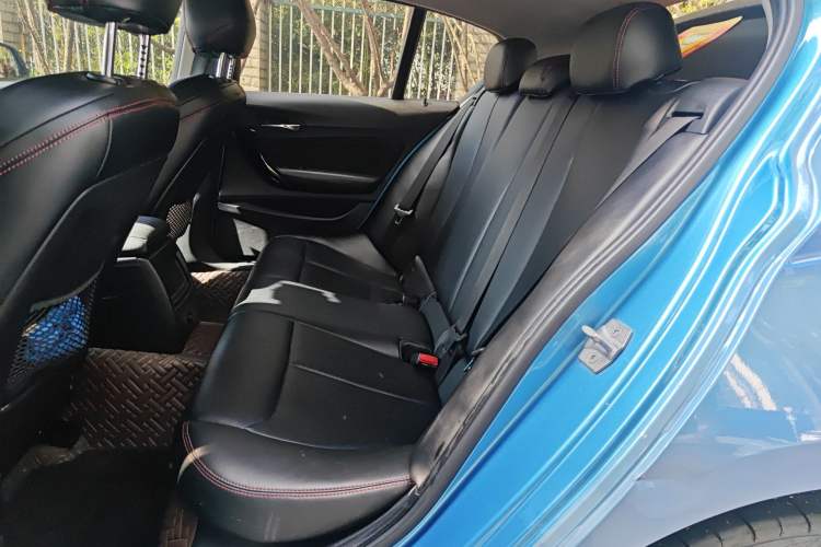 Used BMW 1 Series 2018 118i Sport Design Package Left Rear Seat