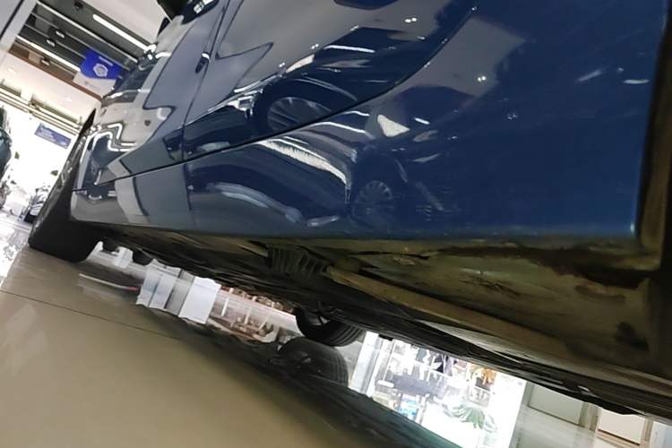 Used BMW 1 Series 2018 118i Sport Edition Left Side Sill