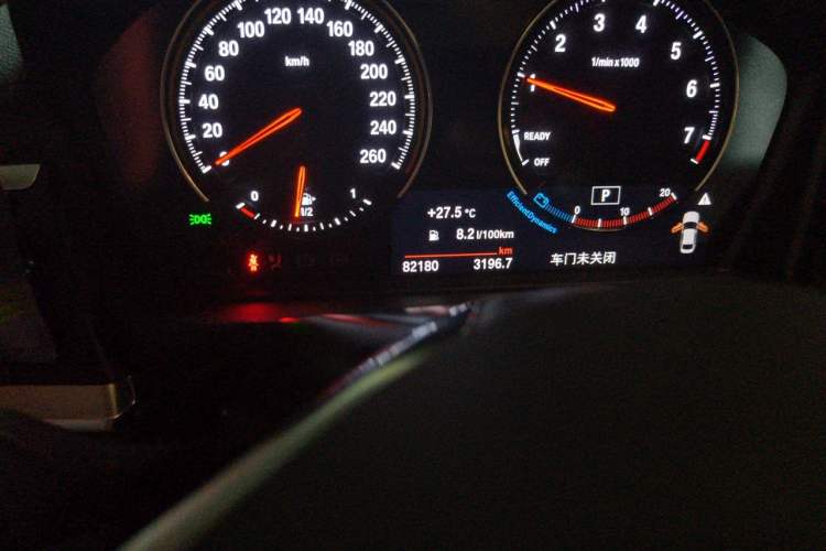 Used BMW 1 Series 2018 120i Design Package Model Odometer Close Up