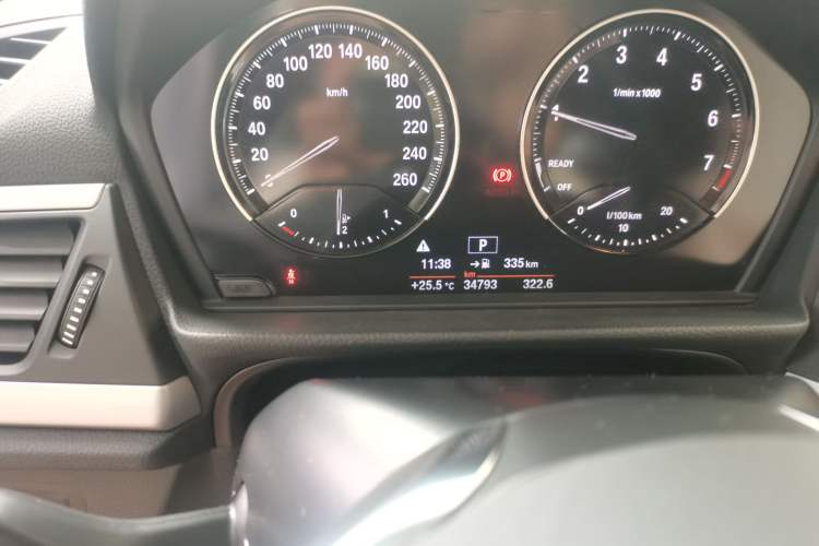 Used BMW 1 Series 2018 118i Fashion Model Odometer Close Up