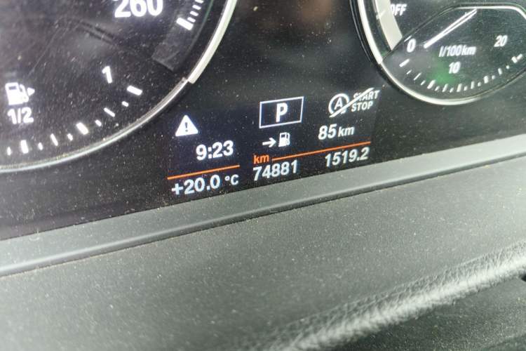 Used BMW 1 Series 2018 Facelifted 118i Sport Edition Odometer Close Up
