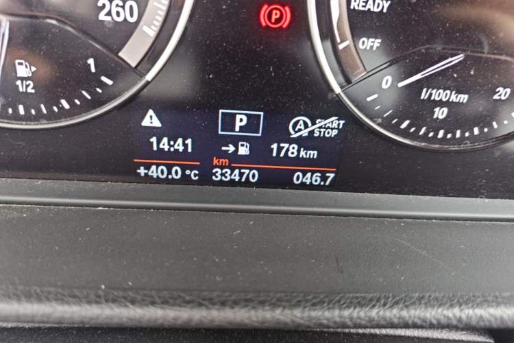 Used BMW 1 Series 2018 118i Sport Edition Odometer Close Up
