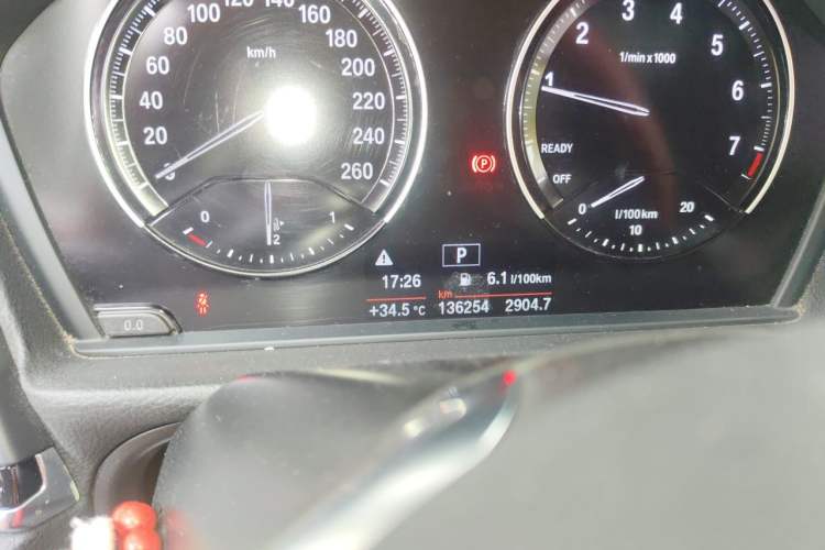 Used BMW 1 Series 2018 118i Sport Edition Odometer Close Up