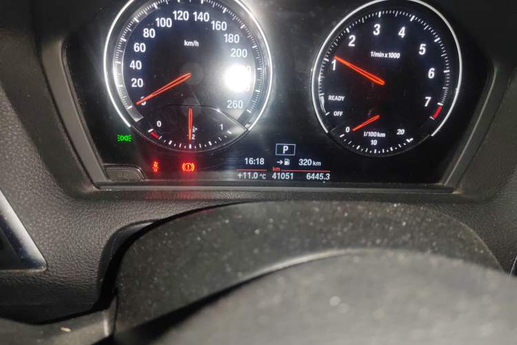 Used BMW 1 Series 2018 118i Sport Design Package Odometer Close Up