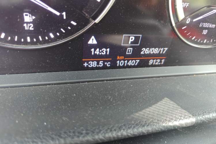 Used BMW 1 Series 2018 118i Fashion Model Odometer Close Up