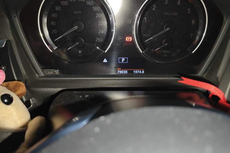 Used BMW 1 Series 2018 118i Sport Edition Odometer Close Up