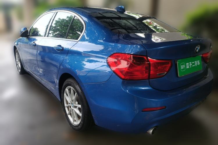 Used BMW 1 Series 2018 118i Fashion Model Rear Left 45 Deg