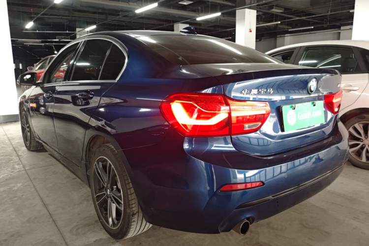 Used BMW 1 Series 2018 118i Sport Edition Rear Left 45 Deg