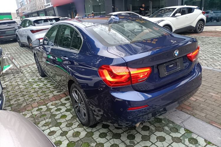 Used BMW 1 Series 2018 118i Sport Edition Rear Left 45 Deg
