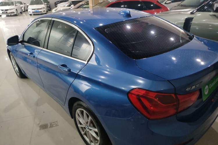 Used BMW 1 Series 2018 118i Fashion Model Rear Left 45 Deg
