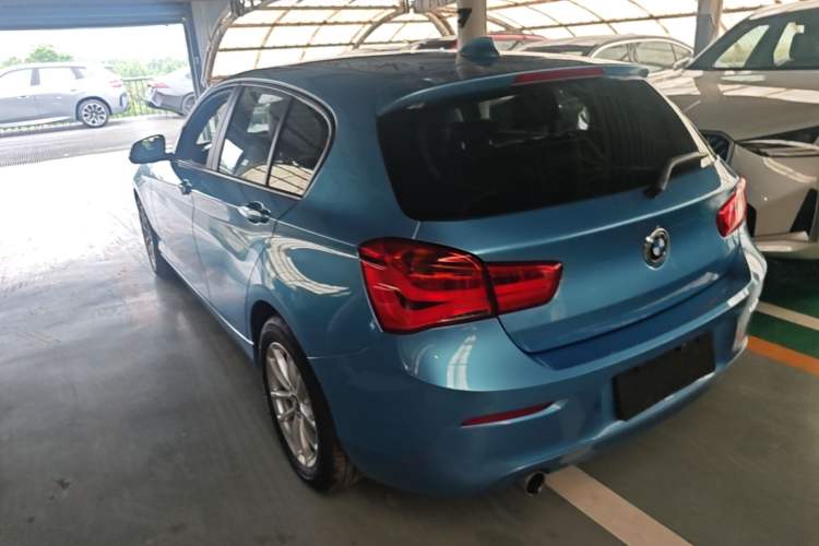 Used BMW 1 Series 2018 118i Leading Model Rear Left 45 Deg