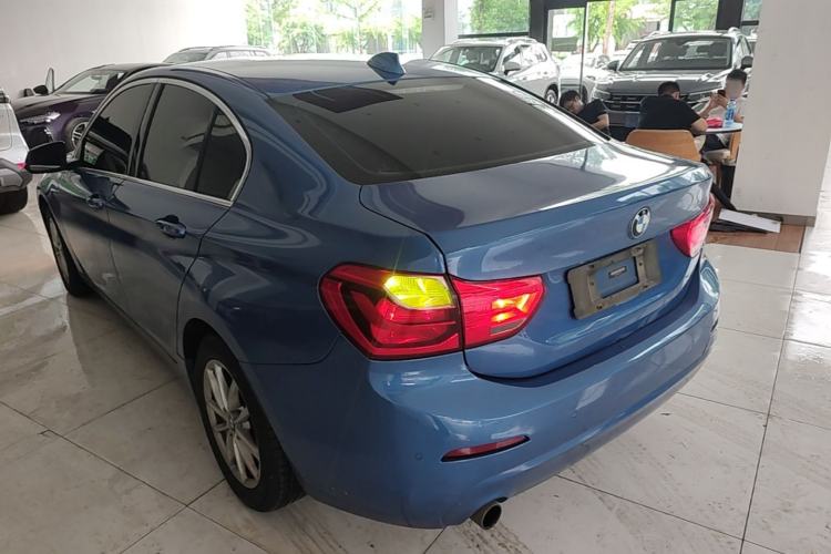 Used BMW 1 Series 2018 118i Fashion Model Rear Left 45 Deg
