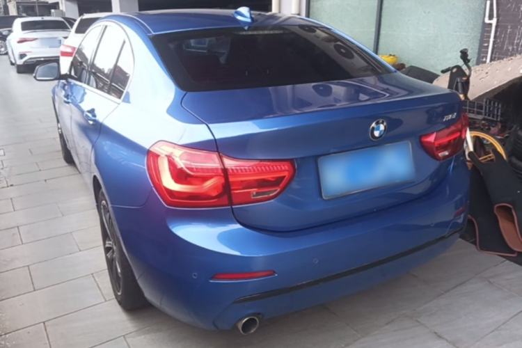 Used BMW 1 Series 2018 118i Sport Edition Rear Left 45 Deg