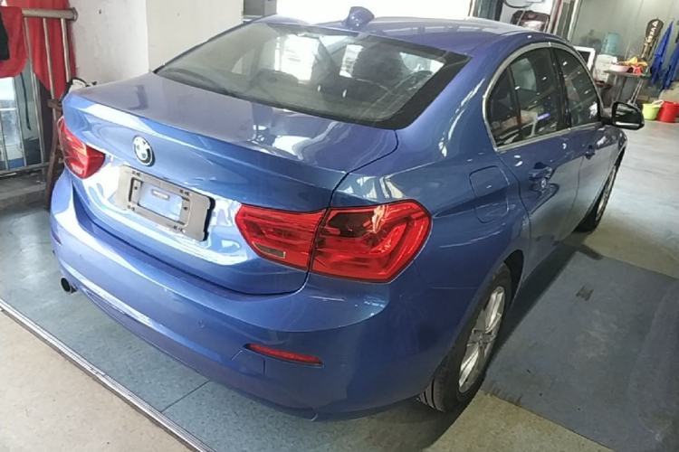Used BMW 1 Series 2018 118i Fashion Model Rear Right 45 Deg