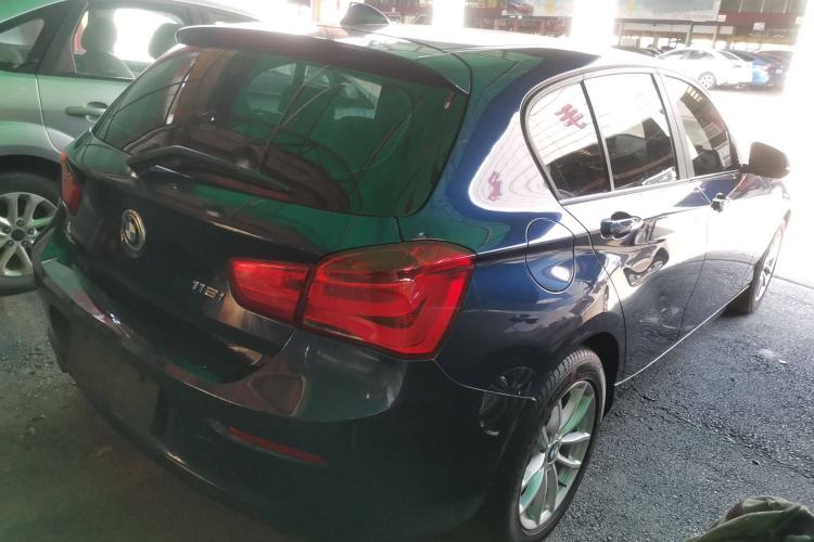 Used BMW 1 Series 2018 118i Leading Model Rear Right 45 Deg