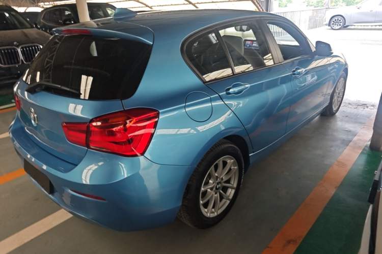 Used BMW 1 Series 2018 118i Leading Model Rear Right 45 Deg