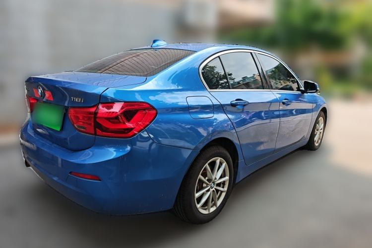 Used BMW 1 Series 2018 118i Fashion Model Rear Right 45 Deg