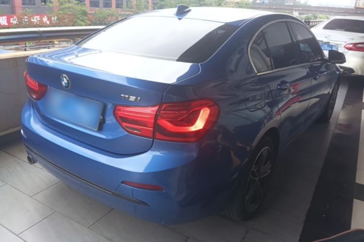 Used BMW 1 Series 2018 118i Sport Edition Rear Right 45 Deg