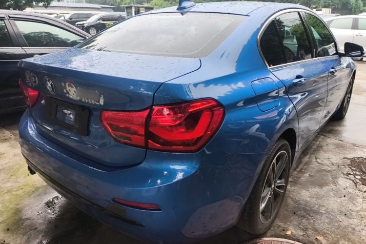 Used BMW 1 Series 2018 118i Sport Edition Rear Right 45 Deg