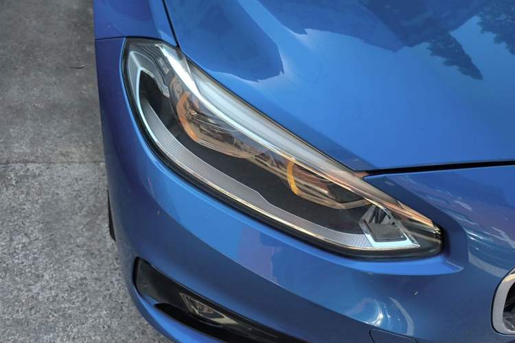 Used BMW 1 Series 2018 Facelifted 118i Sport Edition Right Front Headlight