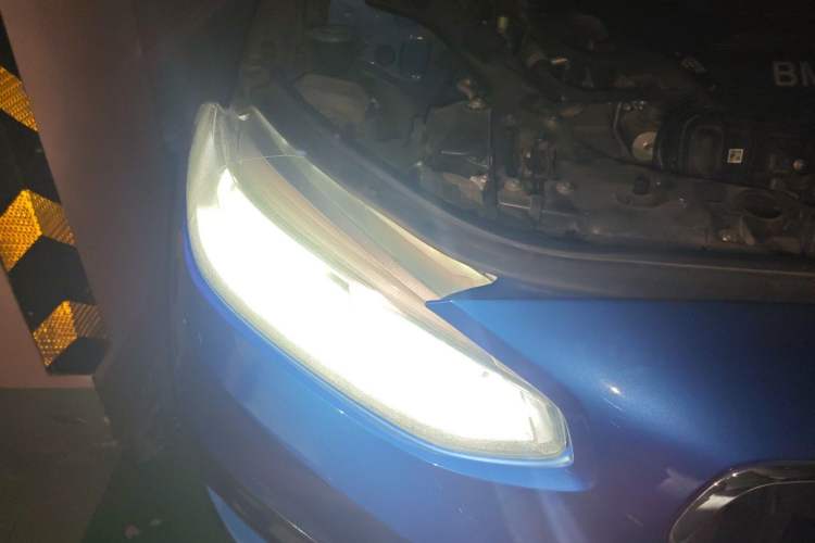 Used BMW 1 Series 2018 Facelifted 118i Sport Edition Right Front Headlight