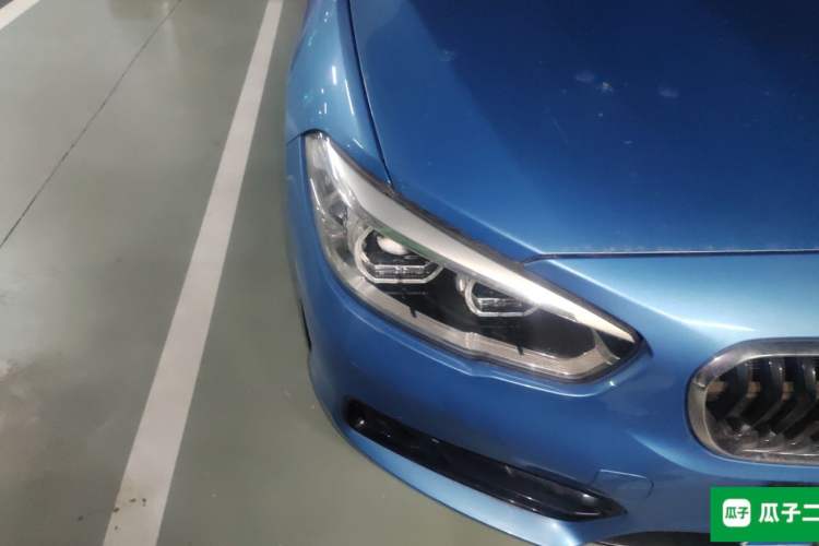 Used BMW 1 Series 2018 118i Sport Design Package Right Front Headlight