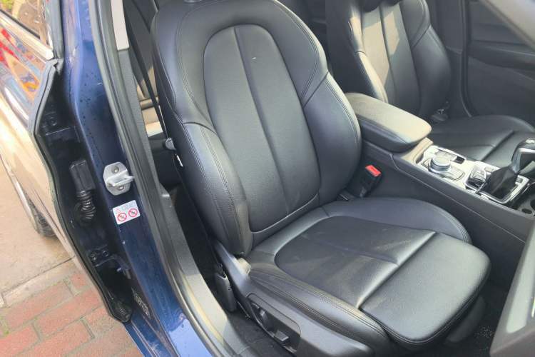 Used BMW 1 Series 2018 118i Design Package Edition Right Front Seat