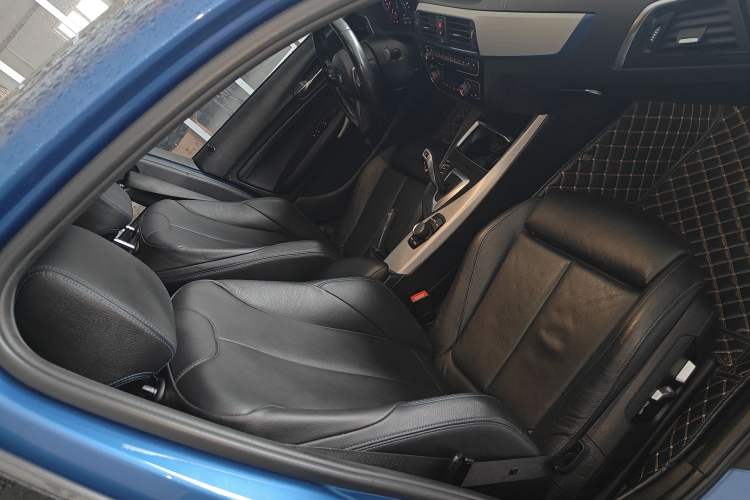 Used BMW 1 Series 2018 120i M Sport Package Right Front Seat