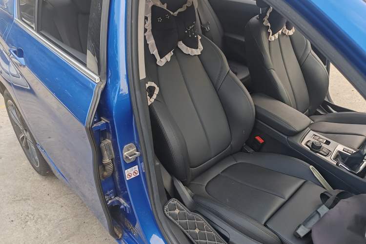 Used BMW 1 Series 2018 Facelifted 118i Sport Edition Right Front Seat