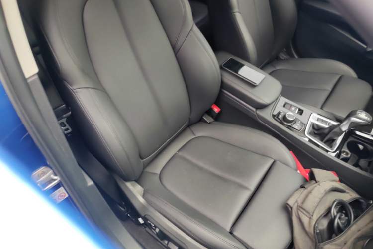 Used BMW 1 Series 2018 Facelifted 118i Sport Edition Right Front Seat