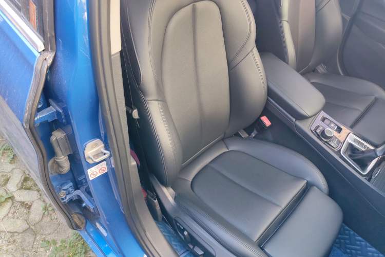 Used BMW 1 Series 2018 118i Sport Edition Right Front Seat
